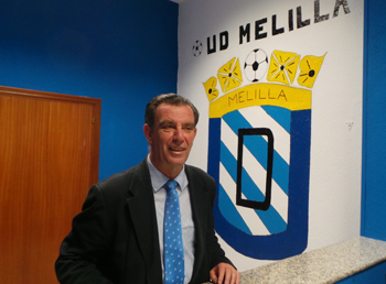 Visita consejero deportes en sede UD Melilla