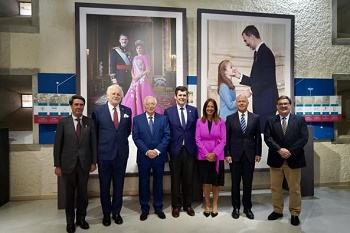 INAUGURADA LA EXPOSICIN QUE CONMEMORA LOS 10 AOS DE REINADO DE FELIPE VI