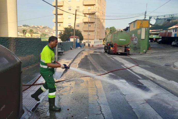 FOMENTO Y MEDIO AMBIENTE PREPARAN ACTUACIONES IMPORTANTES EN EL BARRIO DE LA CAÑADA DE HIDUM FOMENTO Y MEDIO AMBIENTE PREPARAN ACTUACIONES IMPORTANTES EN EL BARRIO DE LA CAÑADA DE HIDUM
