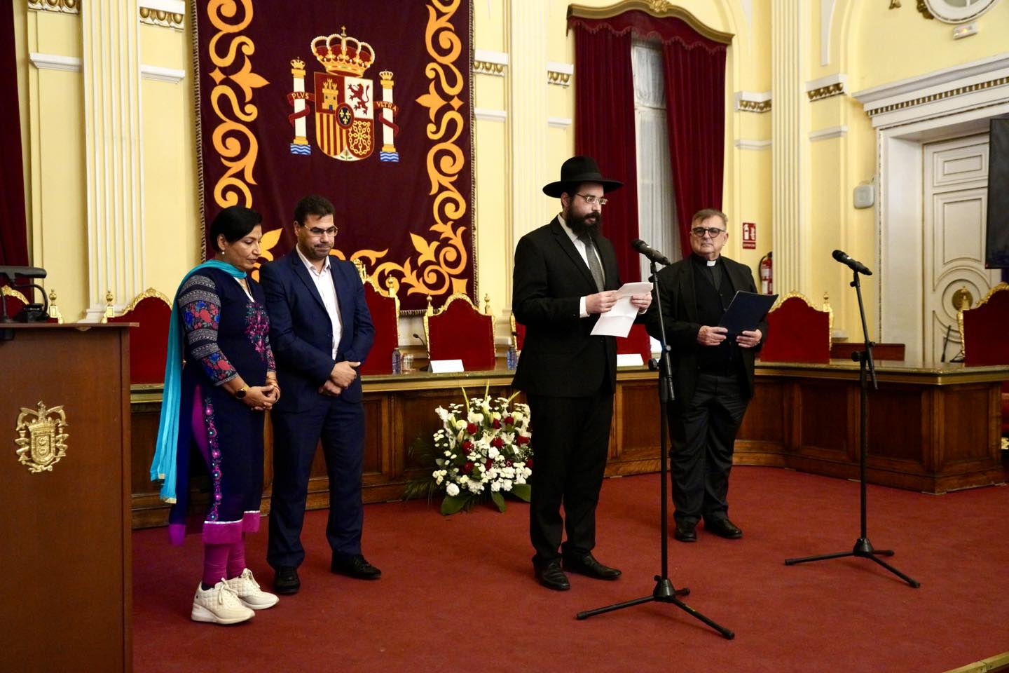 LDERES RELIGIOSOS Y AUTORIDADES REIVINDICAN LA FUERZA DE LA DIVERSIDAD Y EL DILOGO
