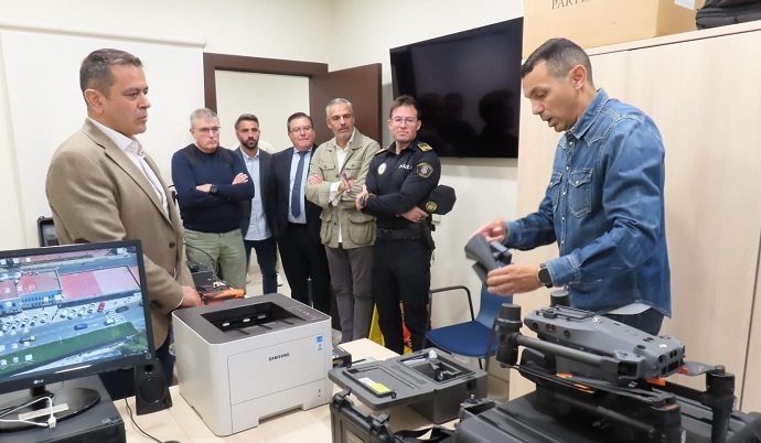 EL COMISARIO PRINCIPAL Y EL CONCEJAL DE SEGURIDAD DE TORREJÓN DE ARDOZ VISITAN MELILLA EL COMISARIO PRINCIPAL Y EL CONCEJAL DE SEGURIDAD DE TORREJÓN DE ARDOZ VISITAN MELILLA