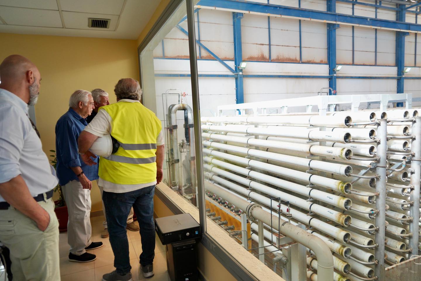 LA SEGUNDA DESALADORA YA TIENE ANTEPROYECTO Y PRODUCIR� 15.000 METROS C�BICOS DE AGUA