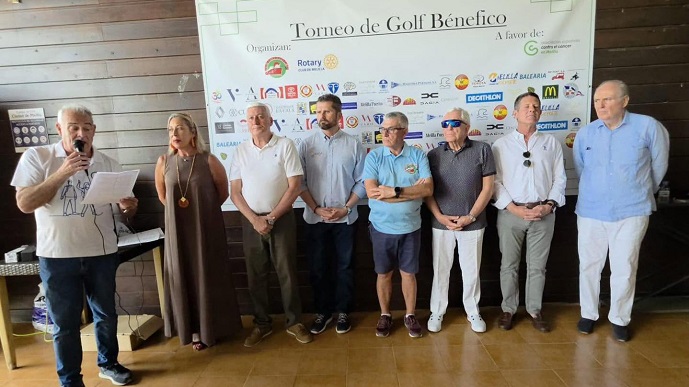 LOS CONSEJEROS DE MEDIO AMBIENTE Y DEPORTE ASISTEN A LOS PREMIOS DEL III TORNEO DE GOLF BENÉFICO LOS CONSEJEROS DE MEDIO AMBIENTE Y DEPORTE ASISTEN A LOS PREMIOS DEL III TORNEO DE GOLF BENÉFICO