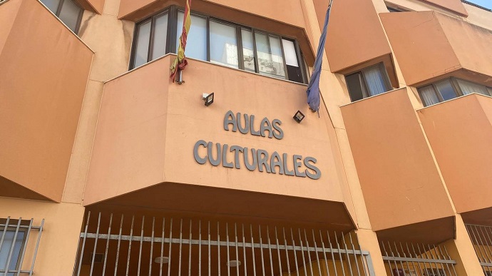 LA CONSEJERA DEL MAYOR ANUNCIA EL INICIO DE LAS OBRAS DE REFORMA EN EL EDIFICIO DE AULAS CULTURALES