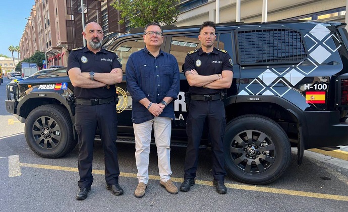 LA CONSEJER�A DE SEGURIDAD CIUDADANA INCORPORA UN NUEVO VEH�CULO AL GPR DE LA POLIC�A LOCAL