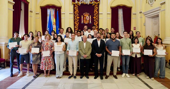 EL PRESIDENTE DE LA CIUDAD DESTACA EL ALTO NIVEL DE LOS PREMIADOS EN LAS PRUEBAS DE EBAU Y FP