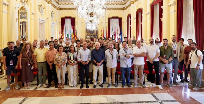 EL PRESIDENTE DE LA CIUDAD RECIBE A LOS PARTICIPANTES DEL EVENTO DE CIBERSEGURIDAD 'CYBER FIGHT CLUB'