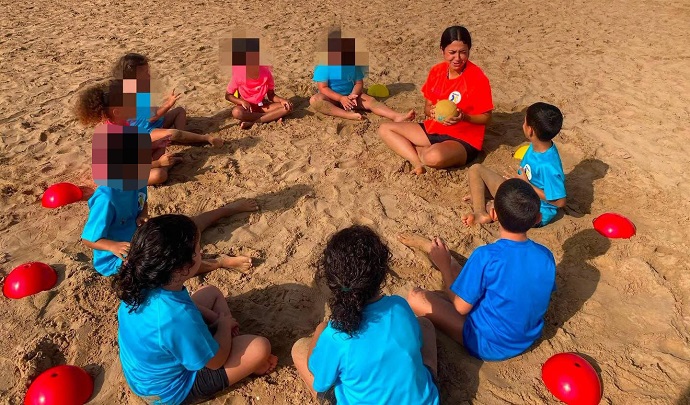 LA CONSEJER�A DE POL�TICAS SOCIALES APOYA LAS COLONIAS URBANAS DE VERANO DE LA ASOCIACI�N MERAKI