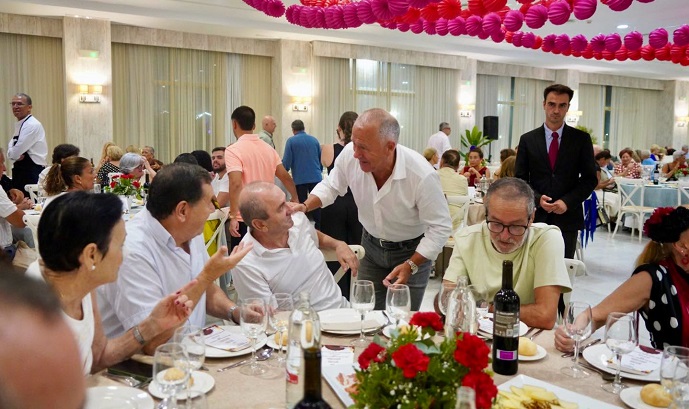 EL VICEPRESIDENTE PRIMERO ANUNCIA LA INTENCI�N DE RECUPERAR LAS VERBENAS DE LOS BARRIOS